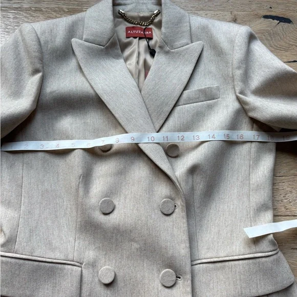 ALTUZARRA ✨STUNNING ✨ NEW ✨Indiana Tan Blazer Wool Sz 42 madeItaly pricefirm!
